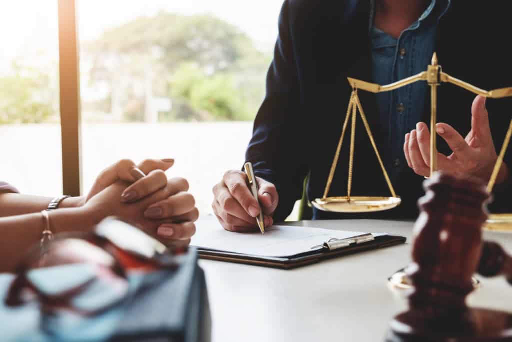 Court Applications vs. Mediation: A Less Stressful Path with EH Mediation Melton Mowbray